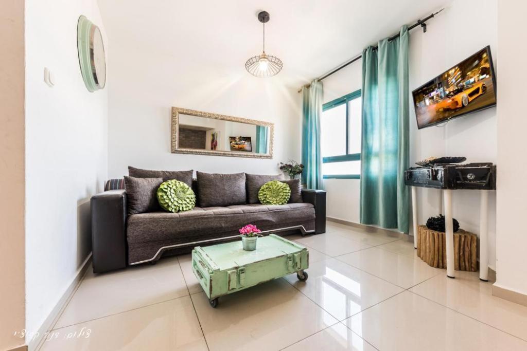 Luxury Apartment On The Lake 티베리아 외부 사진